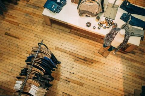 4 vantaggi per acquistare scatole per abbigliamento personalizzate
